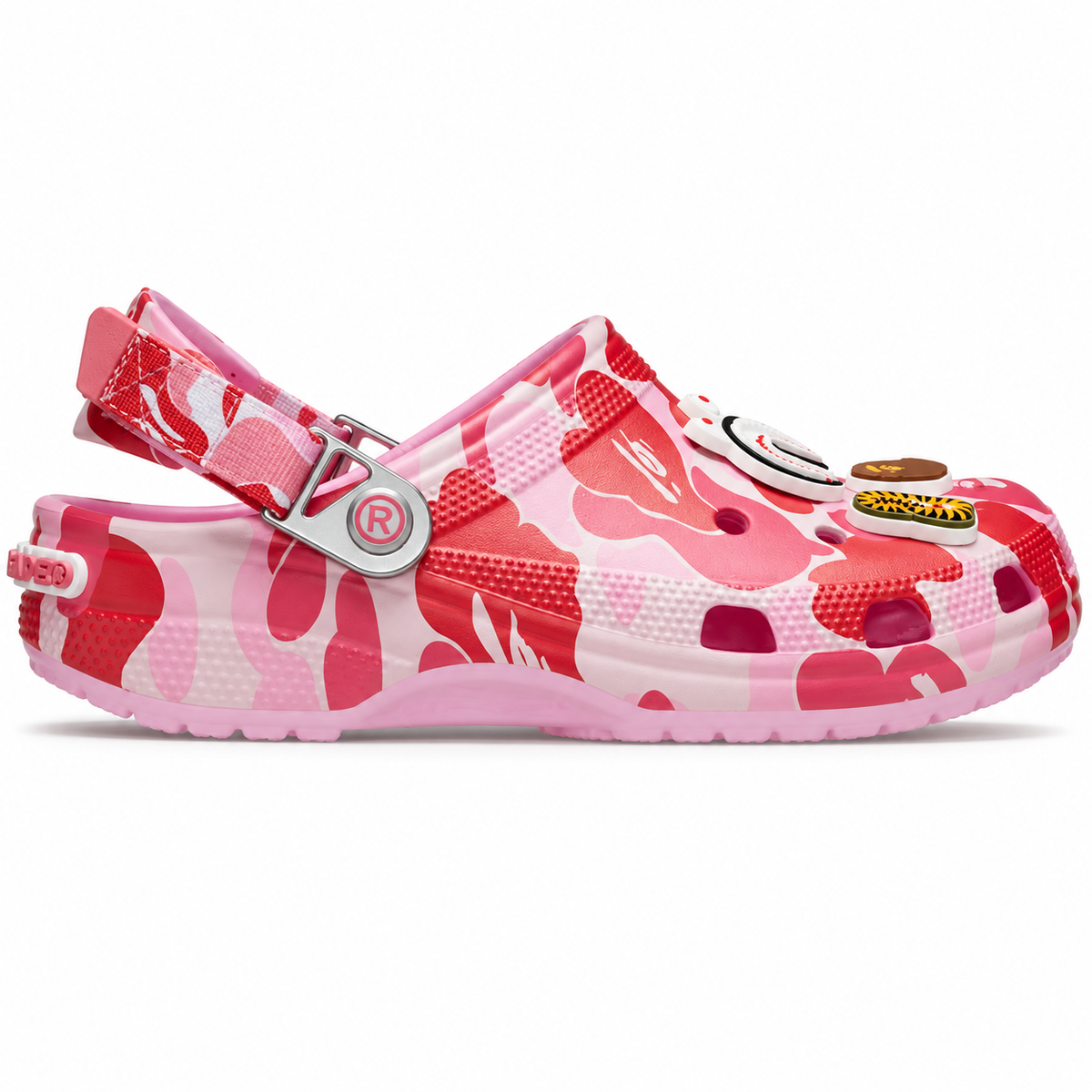 Camo Pink, trois quarts